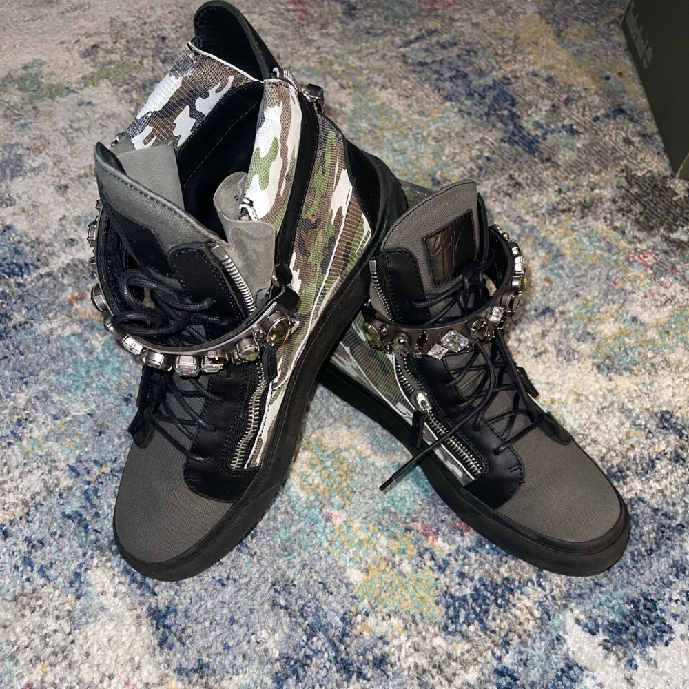 Men Giuseppi Zanotti Camo Sneakers - Picture 1 of 8